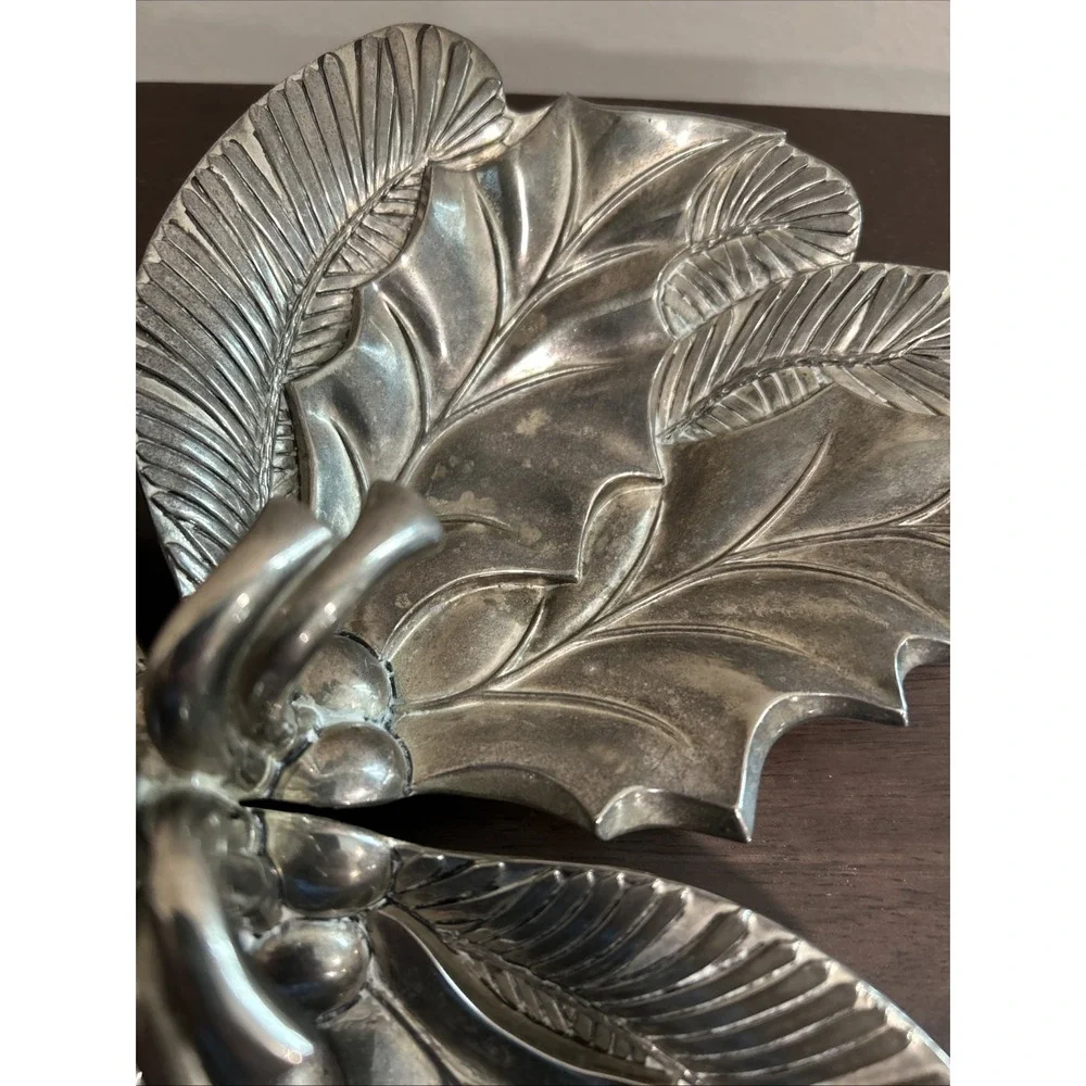 international‎ silver company Holly Leaves Holiday Candy Dish Tray Vintage